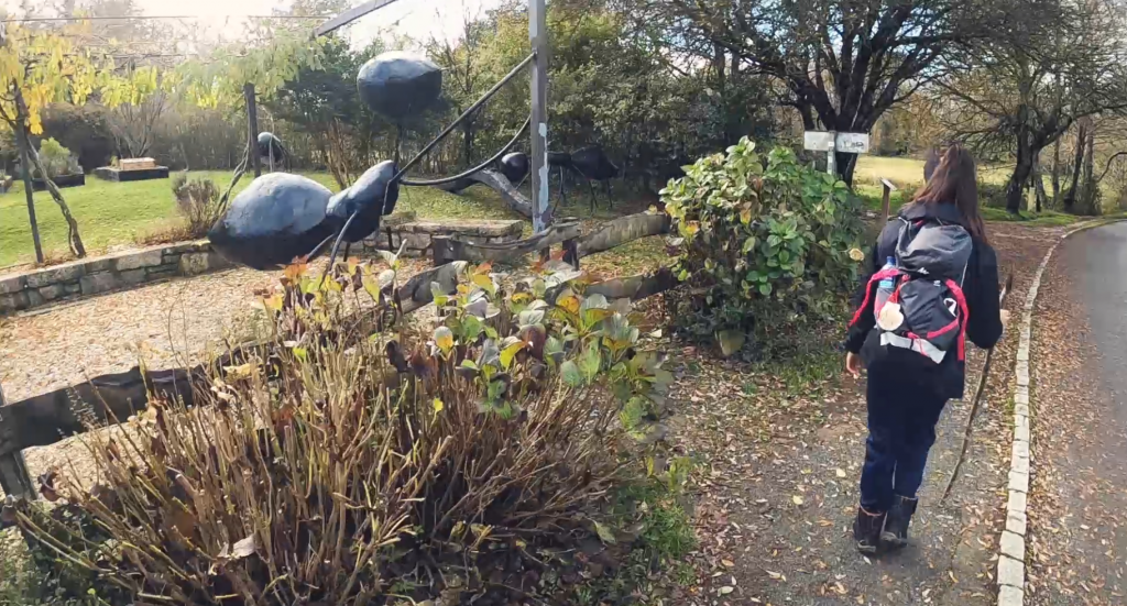 Escultura A paso de formiga